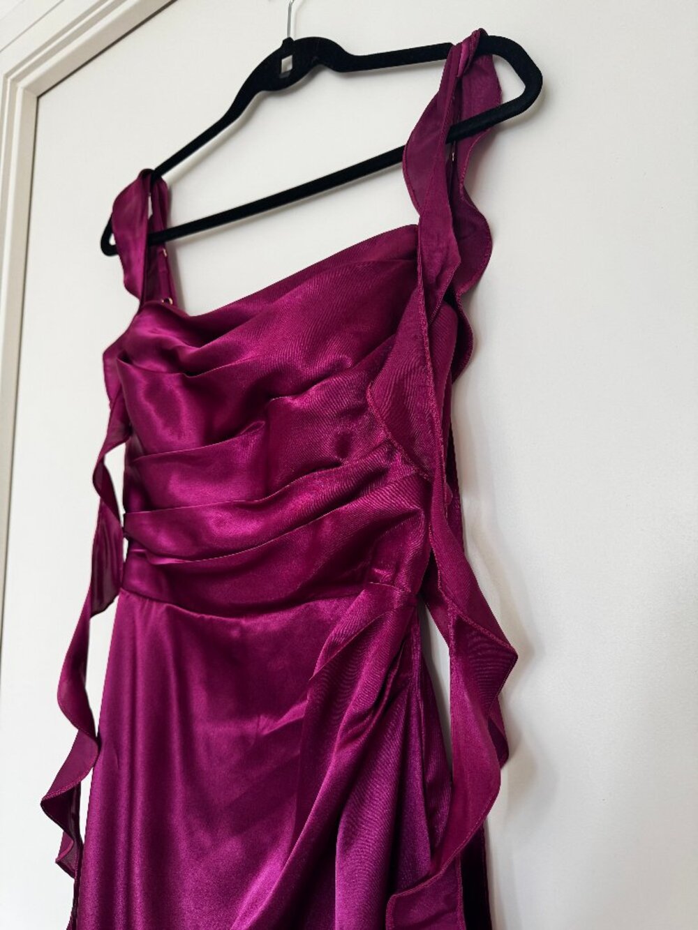 NWT David's Bridal Galina Charmeuse Ruffle Sheath Dress Berry Size 8